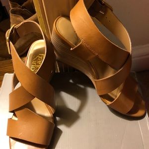 Franco Sarto wedges